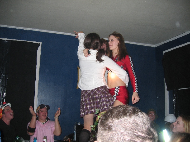 Halloween 083 umm the dancefloor is down there